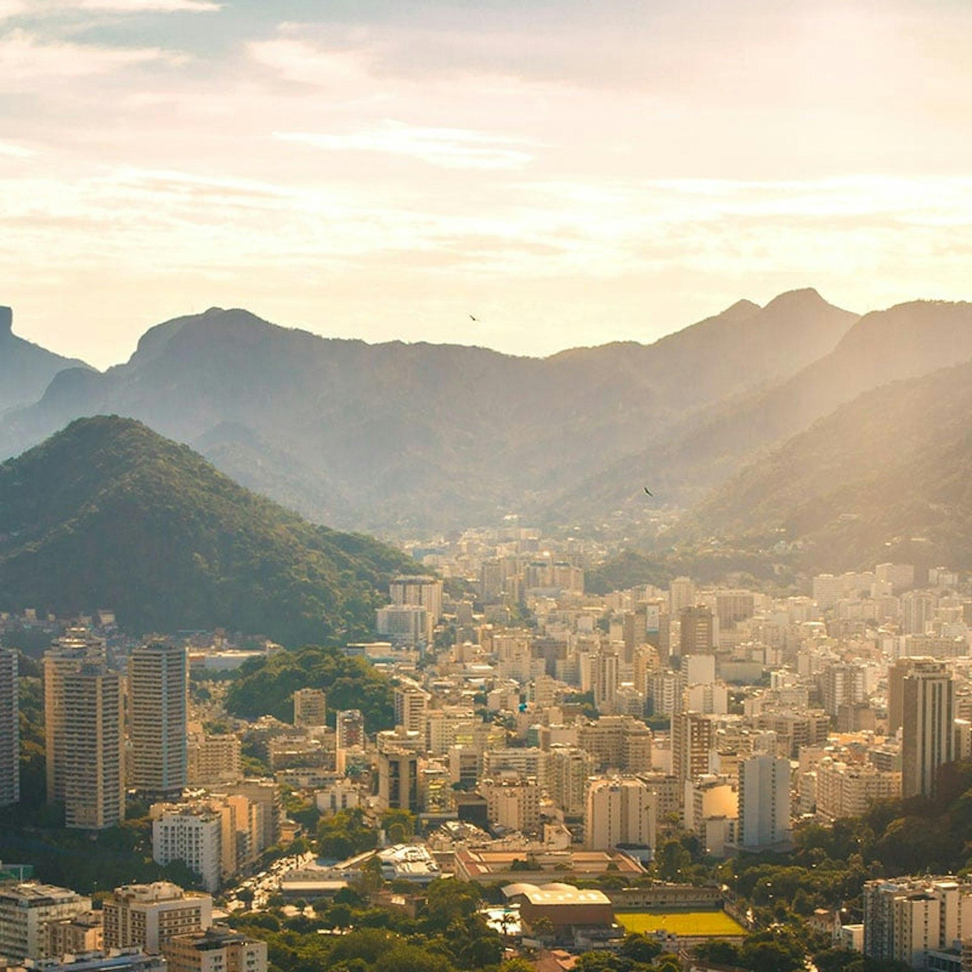 Get the latest news and updates on e-invoicing, e-ordering, e-archiving and indirect tax regulatory requirements for Brazil.