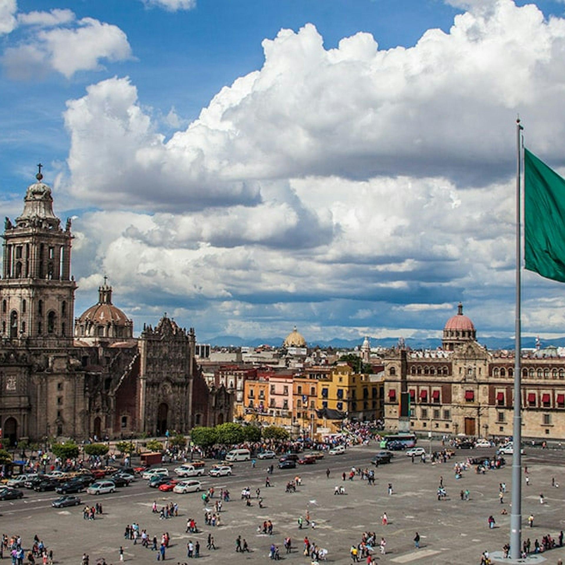 Get the latest news and updates on e-invoicing, e-ordering, e-archiving and indirect tax regulatory requirements for Mexico.